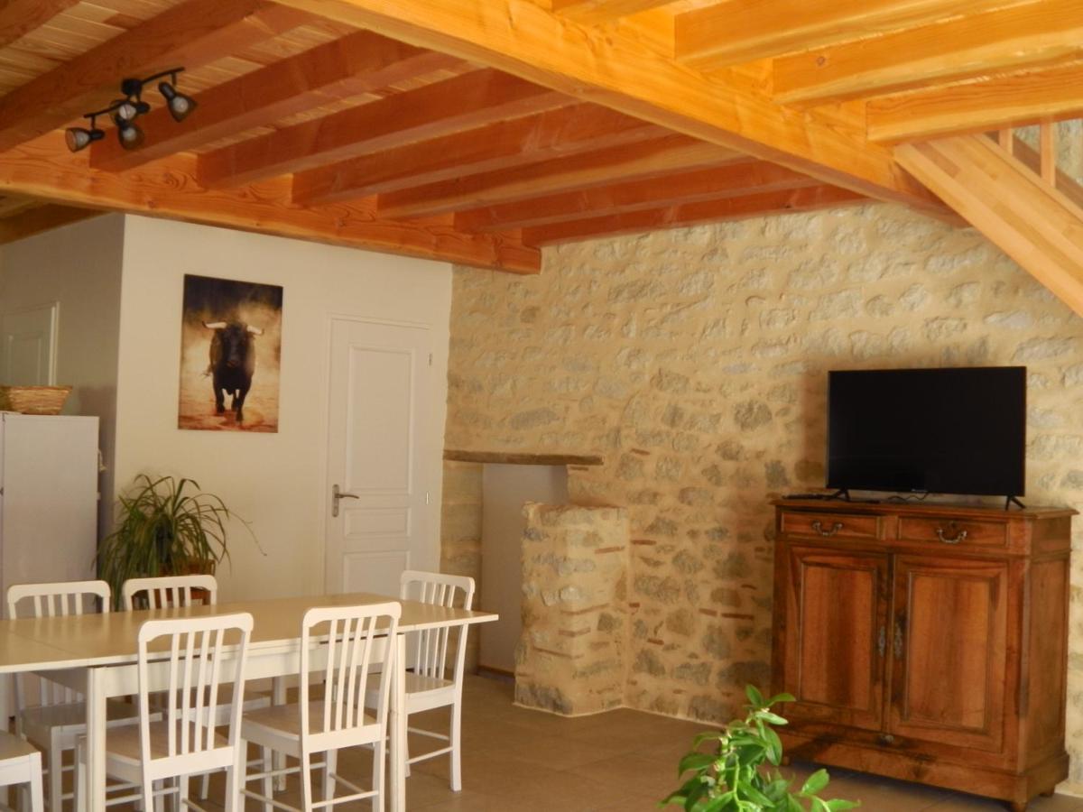 Location meublée au milieu d'un écrin de verdure Aux vieux fours Noaillac Extérieur photo